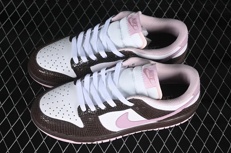 All categories Nk SB Dunk series Nk SB Dunk Low low-top sneakers Nk Dunk Low "Snakeskin" gray and purple color low-top casual sneakers HV6932-299